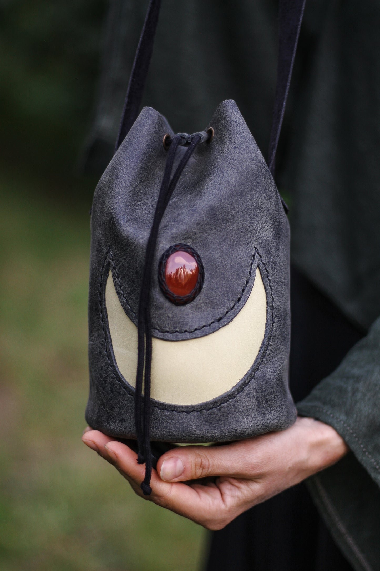 Moon shoulder bag | Green